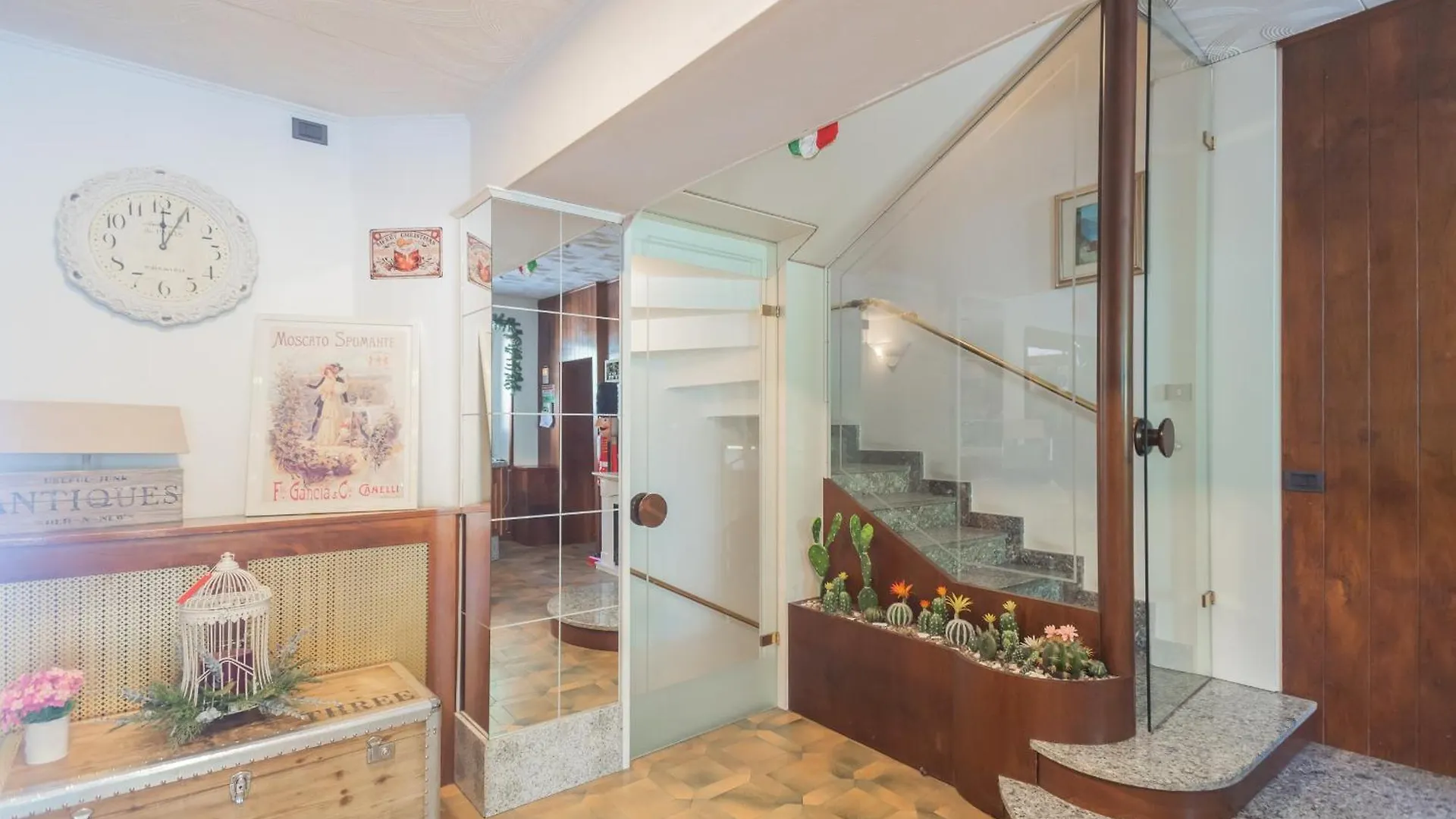 Hotel Mirabeau Bellagio 3*,  Italien